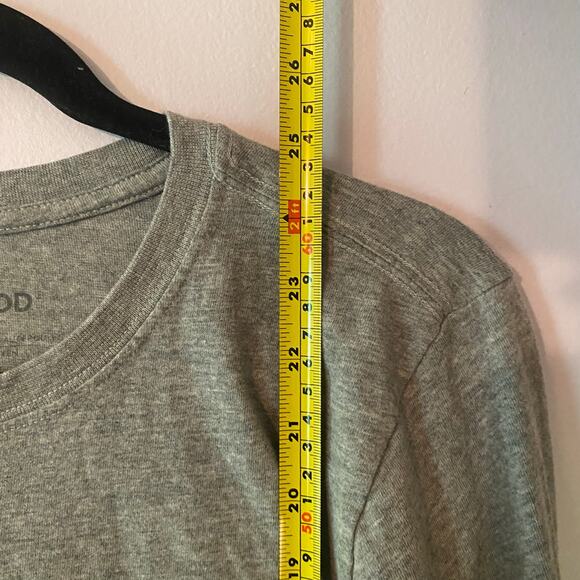 Life Is Good Women's size Medium Gray Long Sleeve Crusher Shirt Mountains - Picture 8 of 9